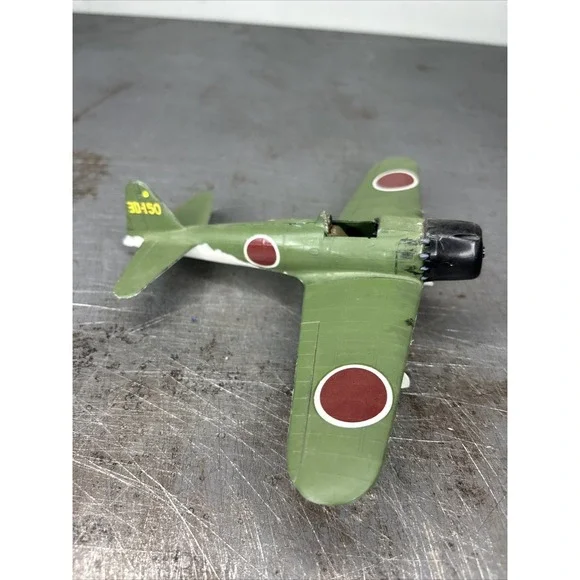 Tamiya Mitsubishi A6M5 Zero Fighter 1/72 Built Painted Missing Parts Model Plane - Picture 6 of 11